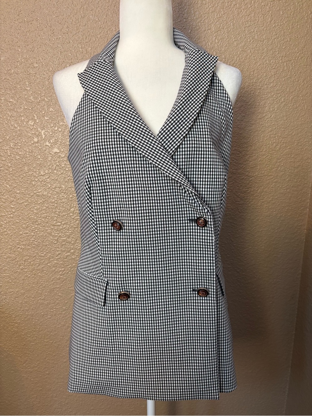 White House Black Market Black and White Gingham One-Shoulder Dress Vest